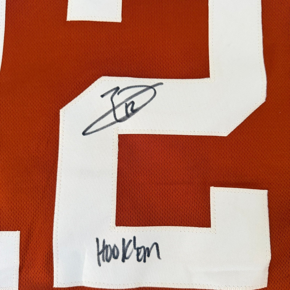EARL THOMAS III TEXAS HOOK EM SIGNED AUTOGRAPHED JERSEY BECKETT AUTH