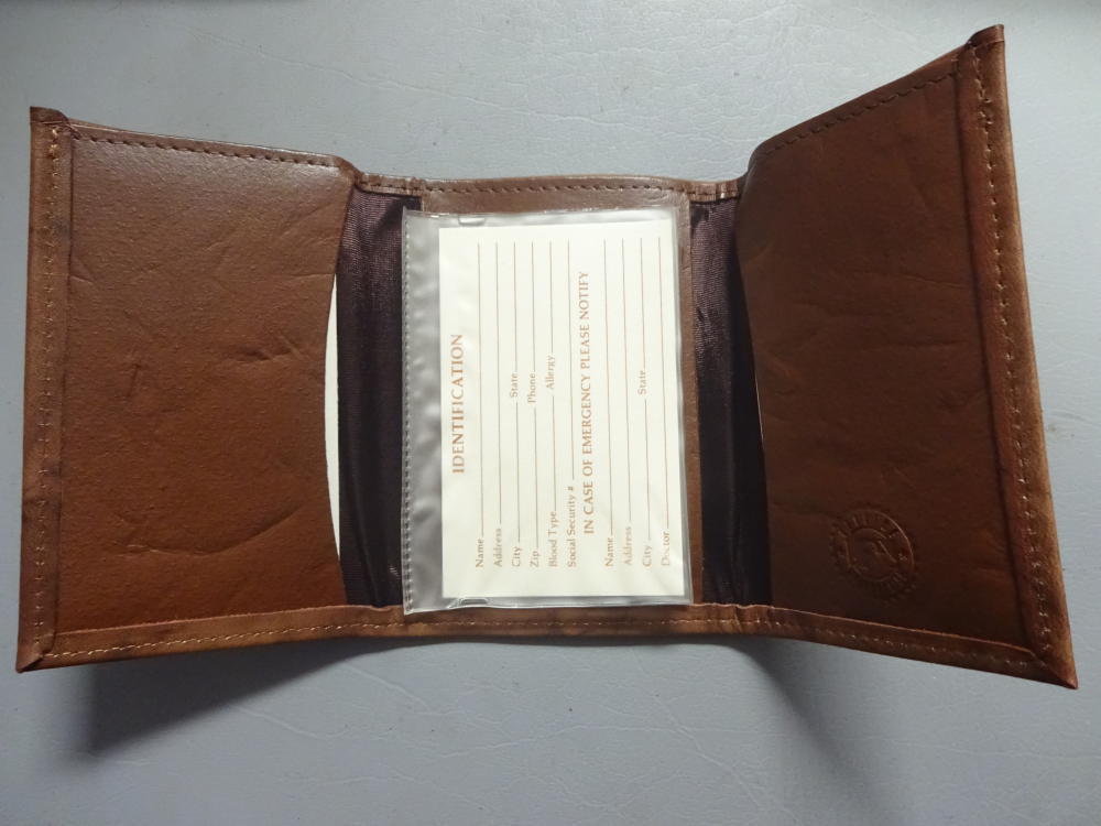 FLORIDA MARLINS LEATHER WALLET IN CASE 