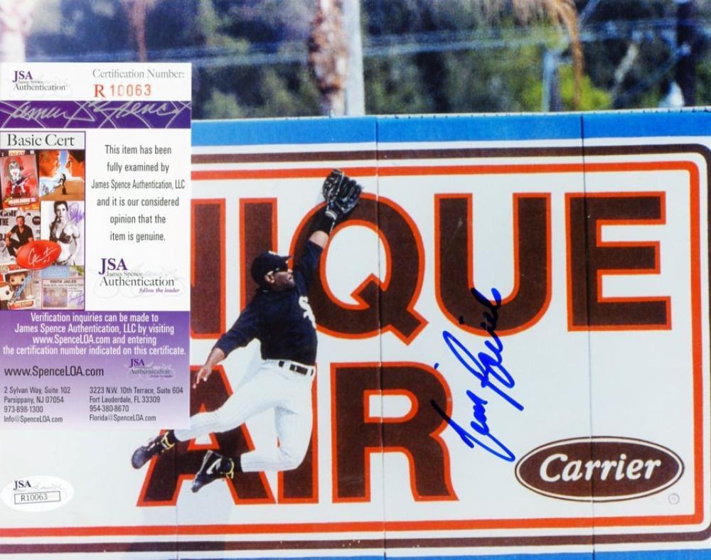TIM RAINES CHICAGO WHITE SOX ACTION SIGNED 8X10 PHOTO JSA R10063