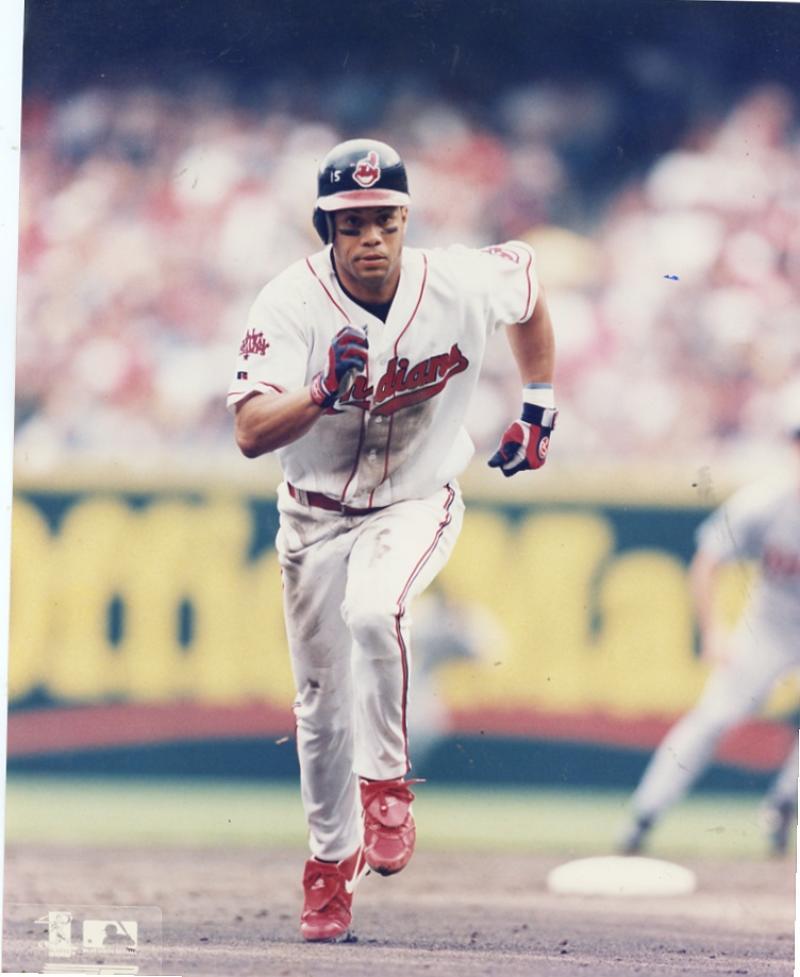 ROBERTO ALOMAR CLEVELAND INDIANS UNSIGNED 8X10 PHOTO