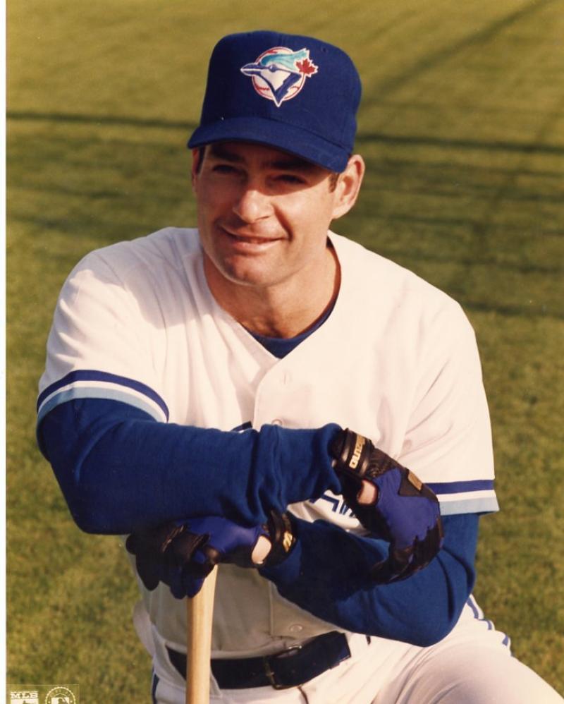 PAUL MOLITOR TORONTO BLUE JAYS POSED UNSIGNED 8X10 PHOTO