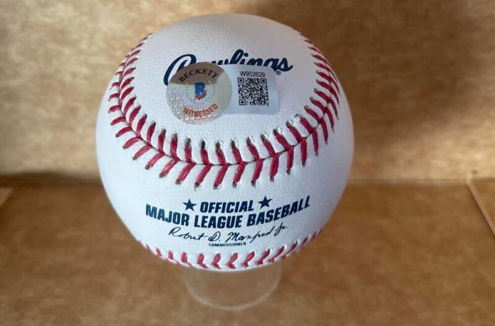NELSON RADA ANGELS SIGNED AUTOGRAPHED M.L. BASEBALL BECKETT AUTH