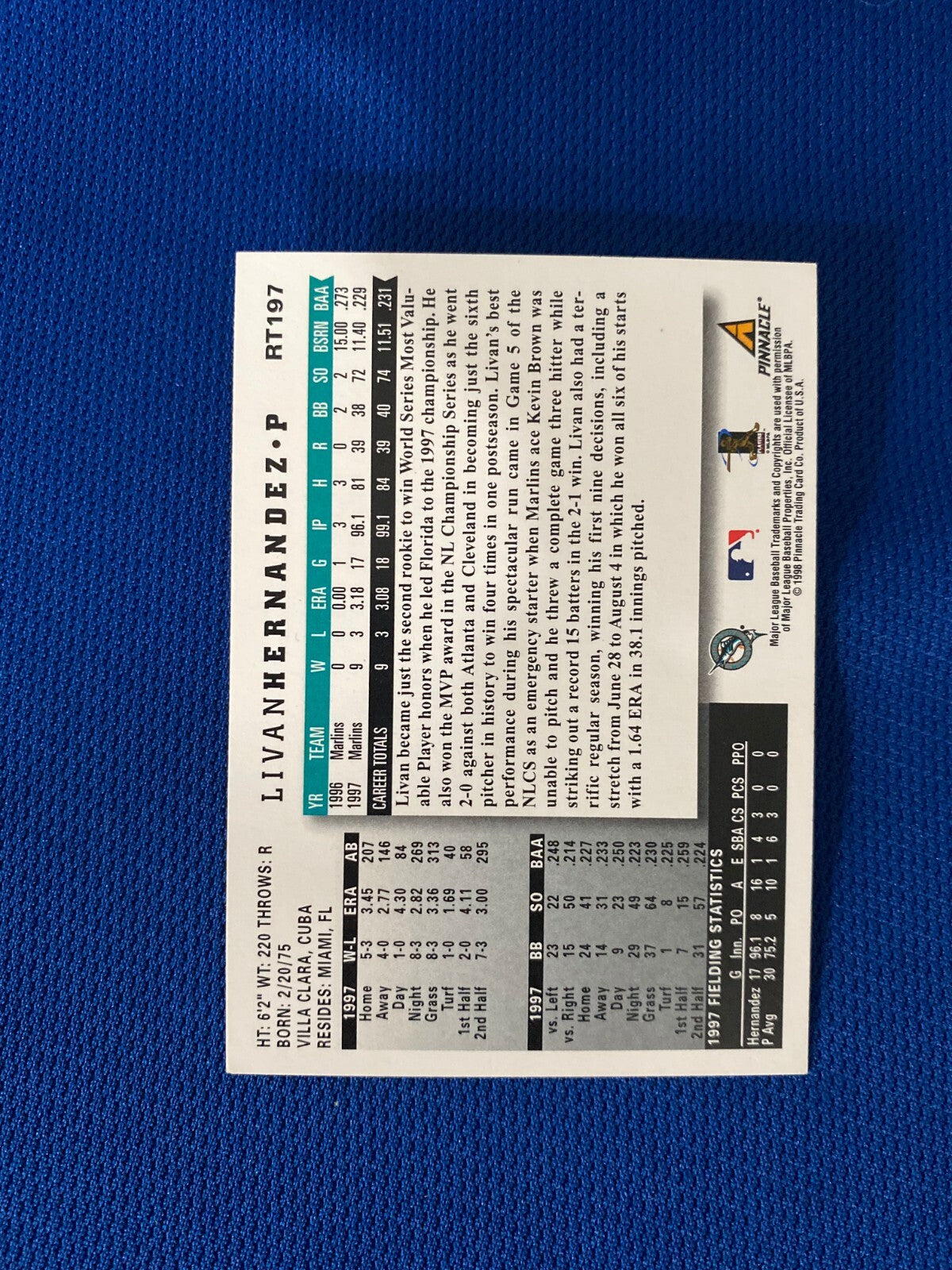 1998 SCORE LIVAN HERNANDEZ FL MARLINS AUTOGRAPHED SIGNED CARD #RT197 W/COA