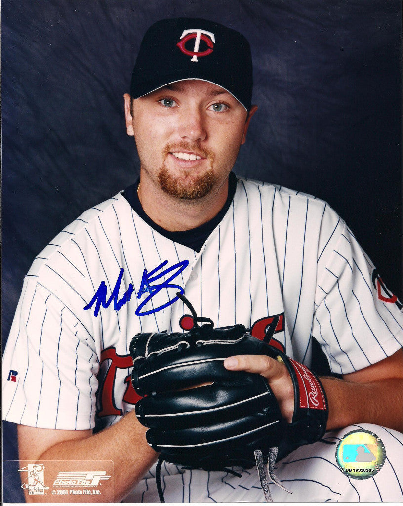 MATT KINNEY MINNESOTA TWINS SIGNED 8X10 PHOTO W/COA