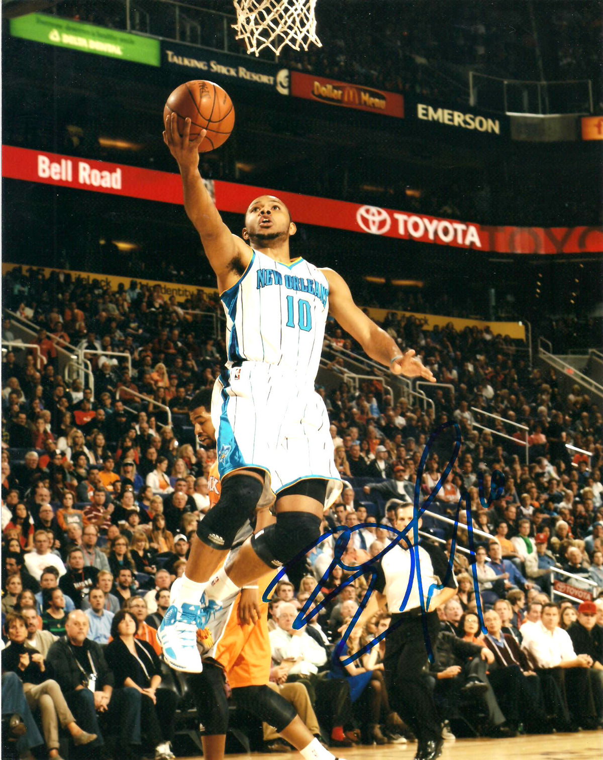 ERIC GORDON NEW ORLEANS HORNETS AUTOGRAPHED SIGNED 8X10 PHOTO W/COA
