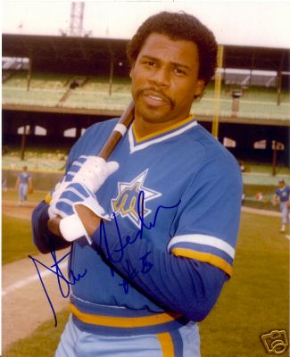 STEVE  HENDERSON  SEATTLE  MARINERS  SIGNED 8X10 W/COA