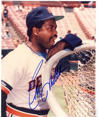 BILL MADLOCK DETROIT TIGERS SIGNED 8X10 PHOTO W/COA