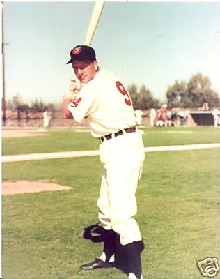 RALPH  KINER CLEVELAND INDIANS    UNSIGNED 8X10