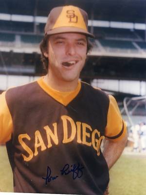 TOM  GRIFFIN  SAN DIEGO  PADRES   SIGNED 8X10