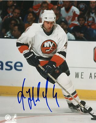 ROMAN  HAMRLIK  NEW YORK  ISLANDERS   SIGNED  AUTOGRAPHED 8X10 PHOTO