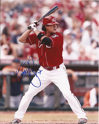 KRIS NEGRON CINCINNATI REDS AUTOGRAPHED SIGNED ACTION 8X10 PHOTO W/COA