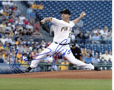 WANDY  RODRIGUEZ  PITTSBURGH  PIRATES SIGNED 8X10  PHOTO