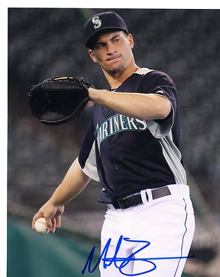 MIKE  ZUNINO    ACTION   SEATTLE    MARINERS  SIGNED  AUTOGRAPHED  8X10  PHOTO