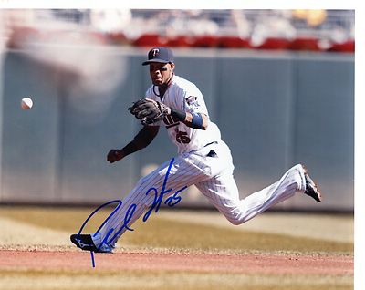 PEDRO  FLORIMON  FIELDING    MINNESOTA  TWINS  SIGNED AUTOGRAPHED 8X10   PHOTO  